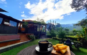 Staycation di Puncak Staycation di Puncak